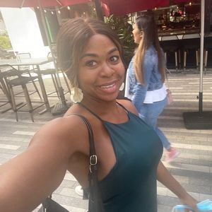 Meet your Posher, Violet